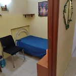 Napolix Centro, intero appartamentino, casa vacanze, tricamere nel cuore di napoli
